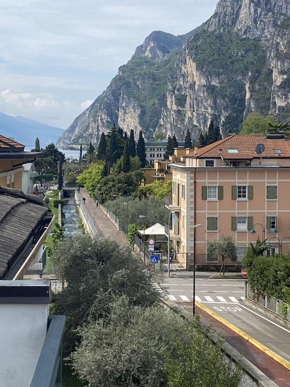 Casa Filippo Large 3 Room Apartment, Close To The Beach, Free Wifi Internet Riva del Garda Ngoại thất bức ảnh