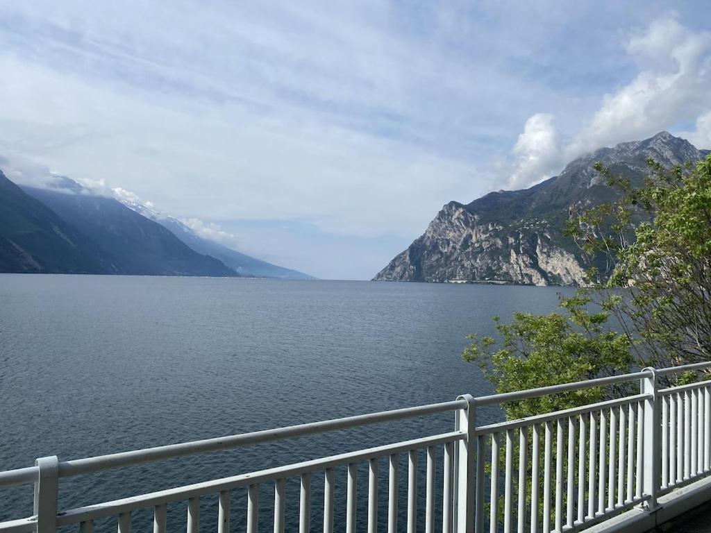 Casa Filippo Large 3 Room Apartment, Close To The Beach, Free Wifi Internet Riva del Garda Ngoại thất bức ảnh