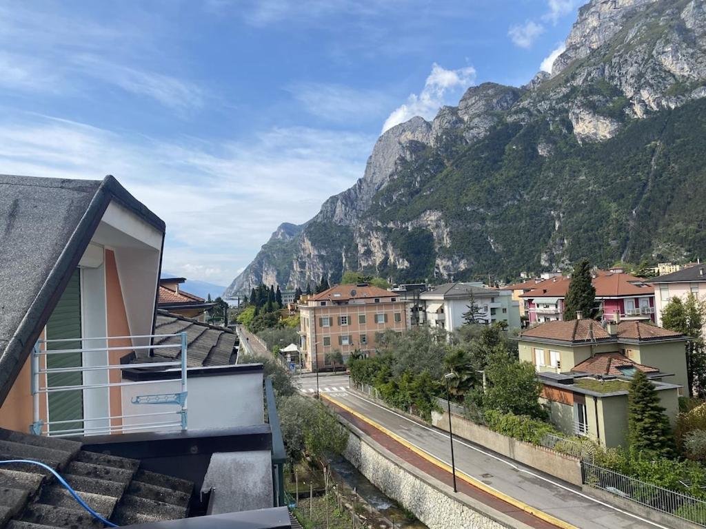 Casa Filippo Large 3 Room Apartment, Close To The Beach, Free Wifi Internet Riva del Garda Ngoại thất bức ảnh