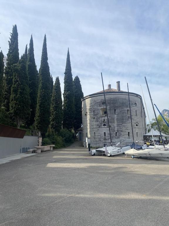 Casa Filippo Large 3 Room Apartment, Close To The Beach, Free Wifi Internet Riva del Garda Ngoại thất bức ảnh